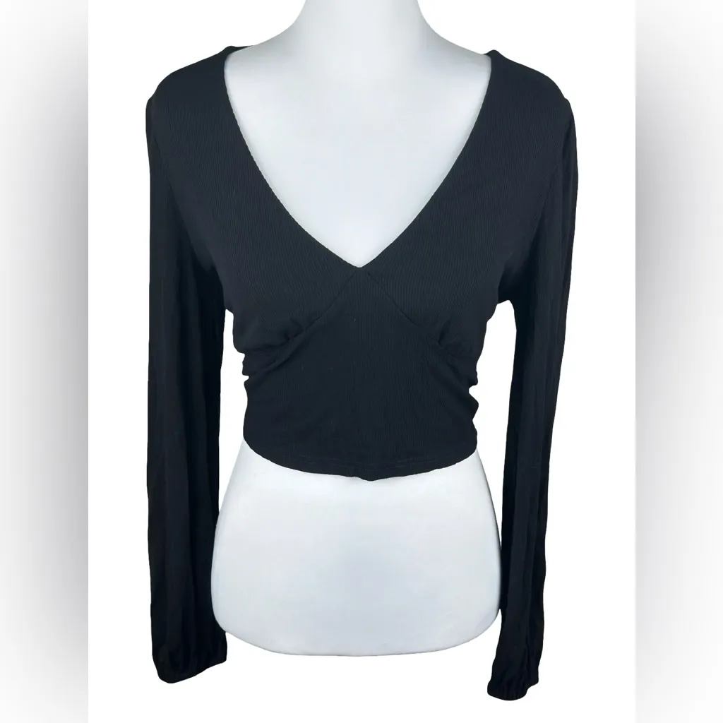 Mittoshop Classic Black V-Neck Ribbed Long Sleeve Soft Crop Top Size Medium - Image 2
