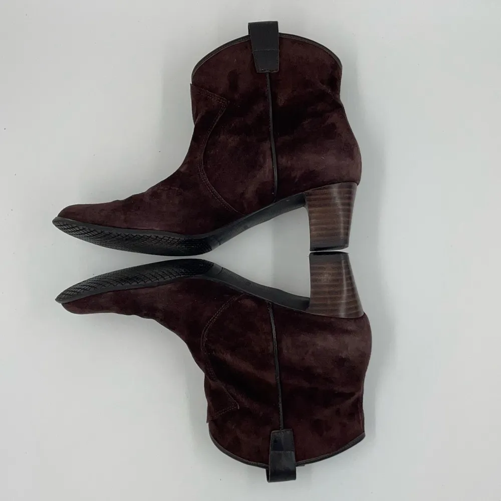 Array Chocolate Brown Suede Short Boots with leather lining Size 8.5 N - Image 5