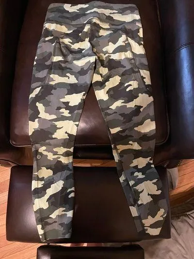 Fast Free Crop Leggings - Image 2