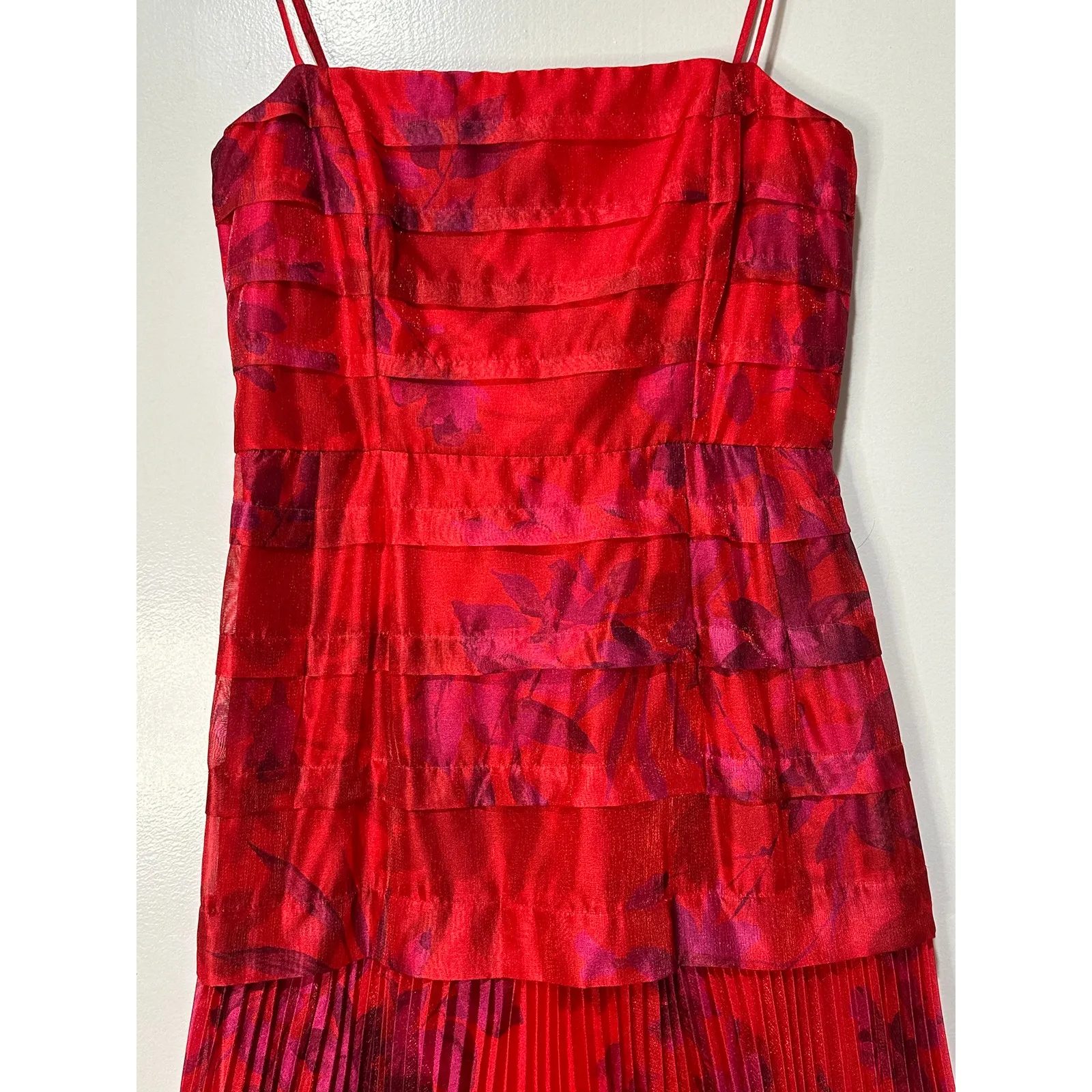 Taylor Red Pintuck Bodice Accordion Pleated Gown Dress Size 2 NWT Organza - Image 4