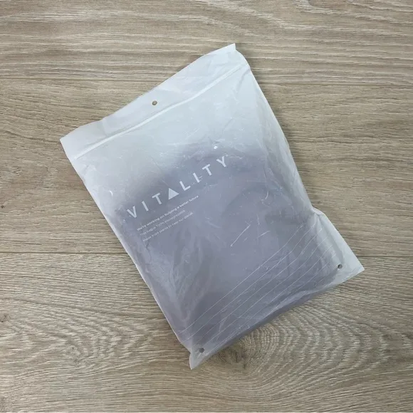 NEW Balance Athletica Vitality Mauve Versa Full Tee - Image 2