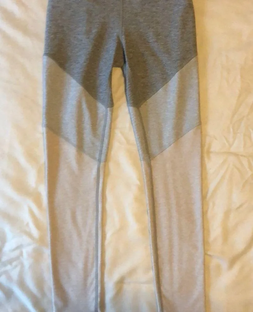NWT Outdoor Voices 7/8 Leggings - Image 2