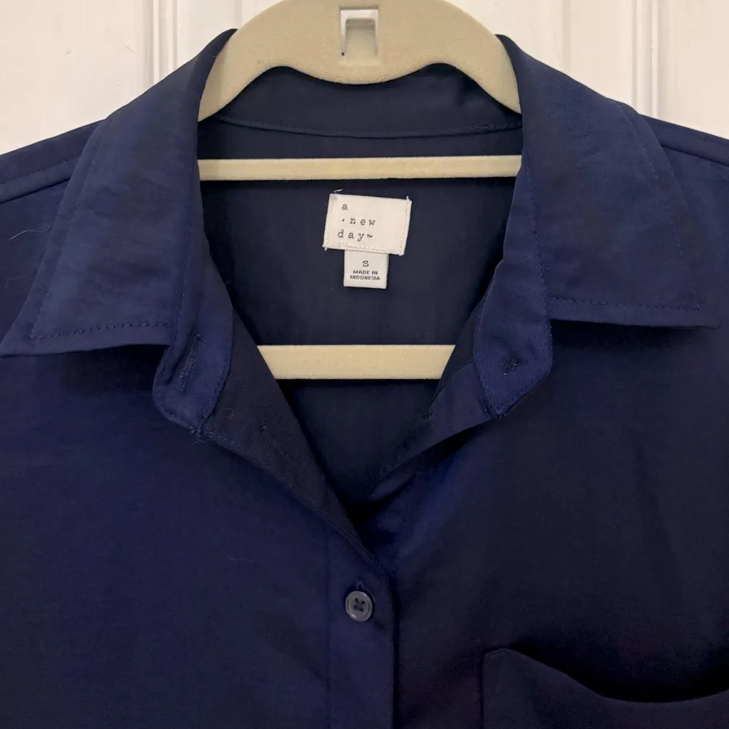 A New Day Short Sleeve Collared Silky Button Down Shirt in Navy - Image 5