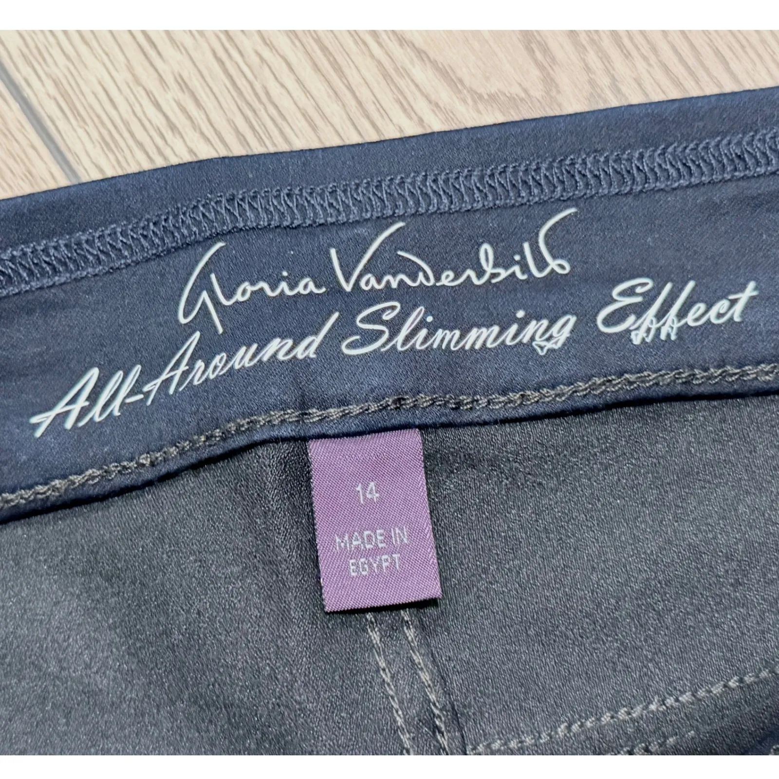 Gloria Vanderbilt Womens Plus 14 XL 1X Pull On Comfort Jeans High Rise Slim Leg - Image 3