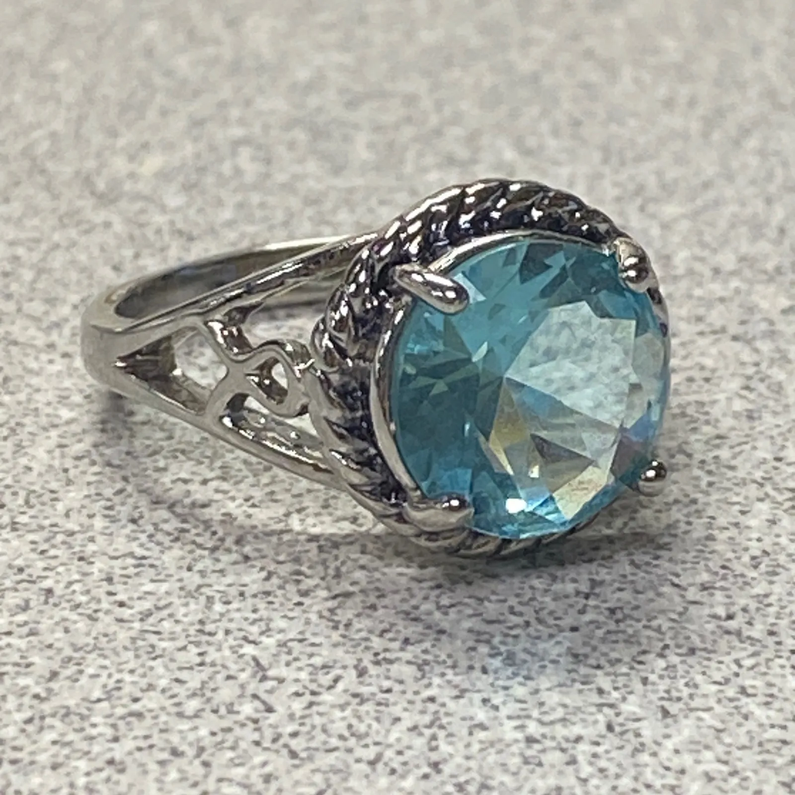 Sparkling Silver Plated Round Cut Blue CZ Gem Statement Filigree Ring Size 7 - Image 6