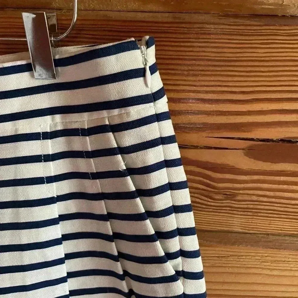 J. Crew Dapper Linen Blend Nautical Navy Stripe Shorts NWT size 2 - Image 2
