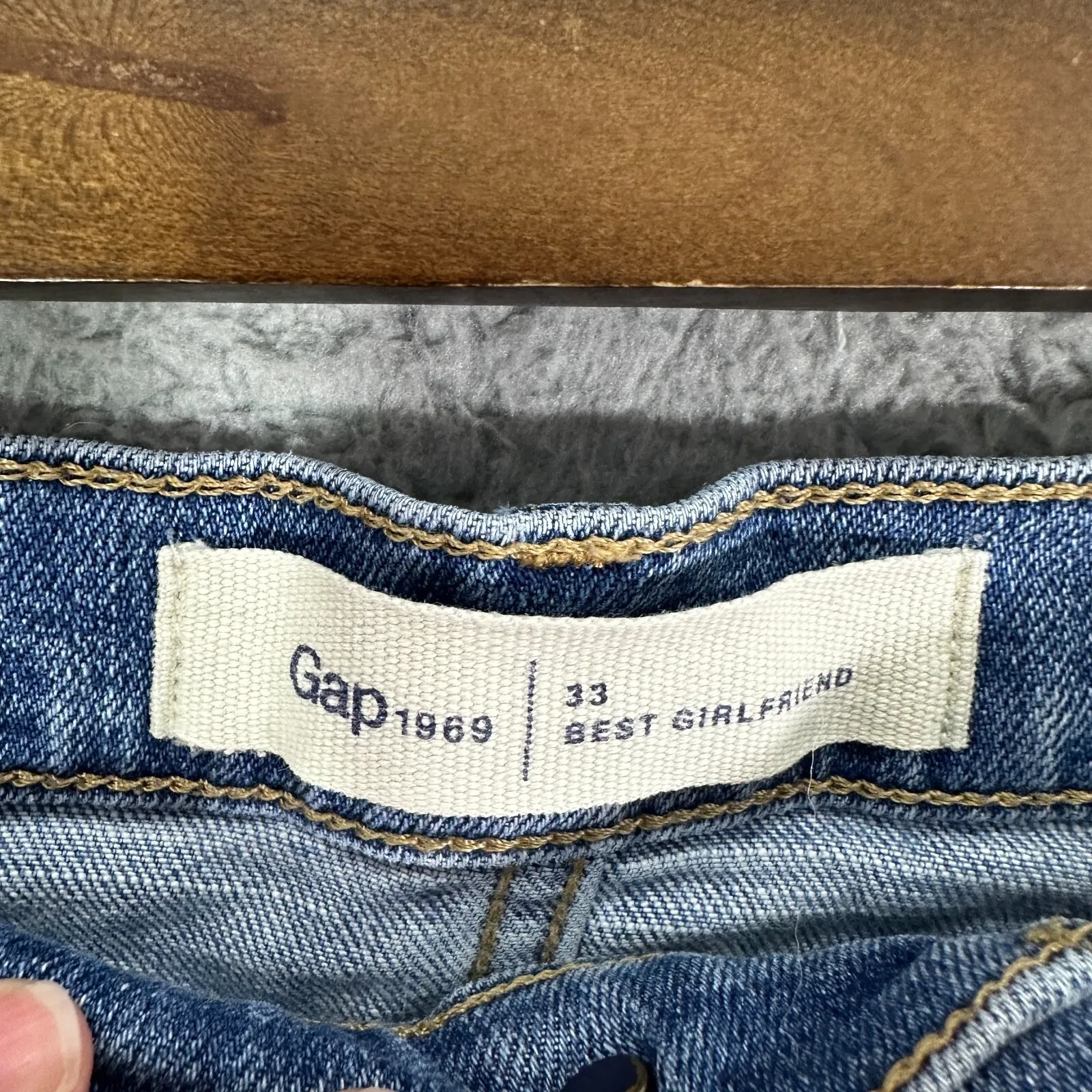 Gap 1969 Best Girlfriend Jeans 33 Blue Distressed Relaxed Tapered Boyfriend - Image 5