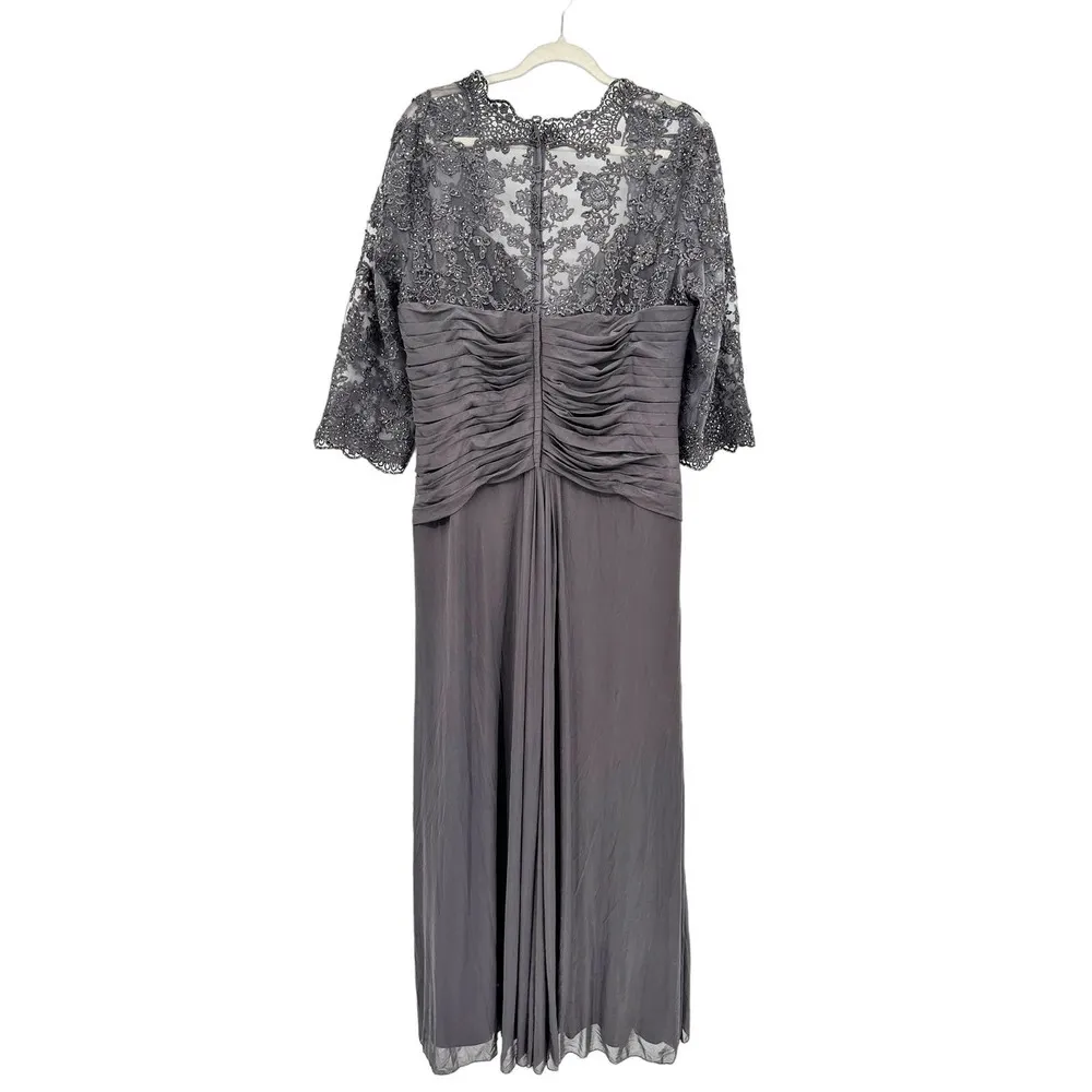 La Femme 23244 Gray Ruched V-Neck Lace Sleeve Column Dress Size 18 - Image 4