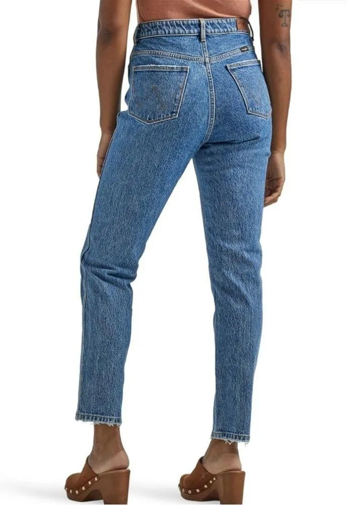 NWOT Wrangler High Rise Vintage Taper Mom Jeans Sz 8 Distressed Medium Wash - Image 5