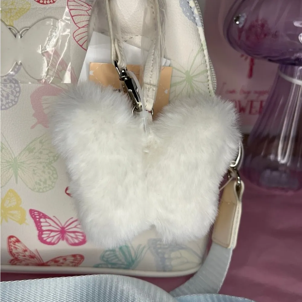 NEW!! LUV BETSEY Betsey Johnson Butterfly HandBag/Crossbody, BNWT - Image 4