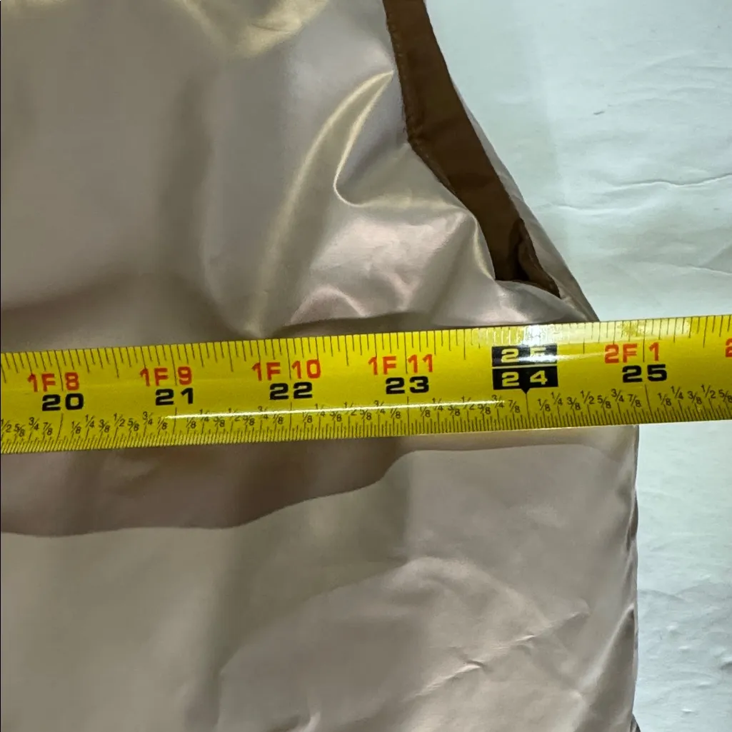 Fabletics blush oversized puffer Vest L iridescent winter snow ski outdoors - Image 11