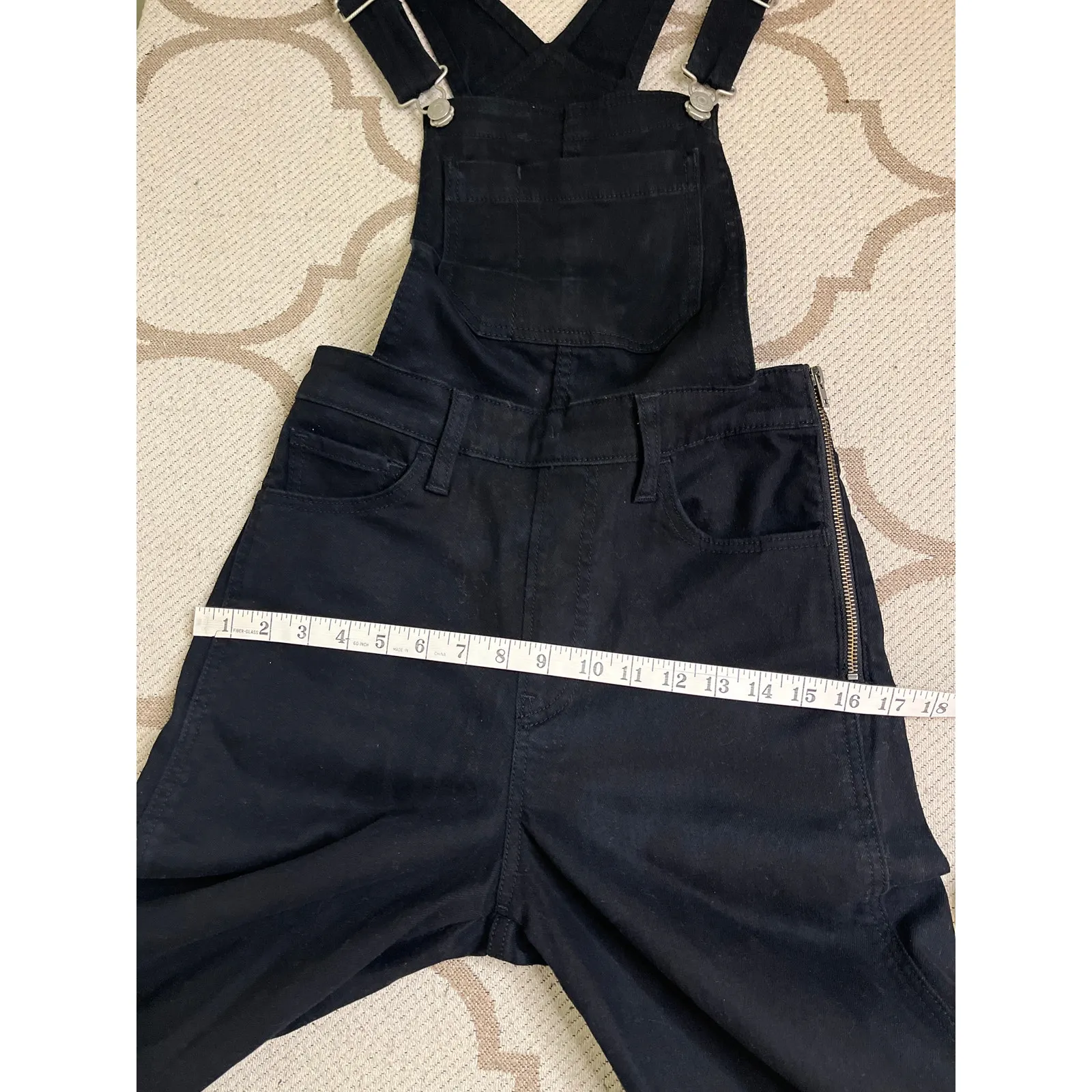 Levi's Premium Black HIGH LOOSE OVERALLS, size 25, MSRP $128, Pc9 - Image 6