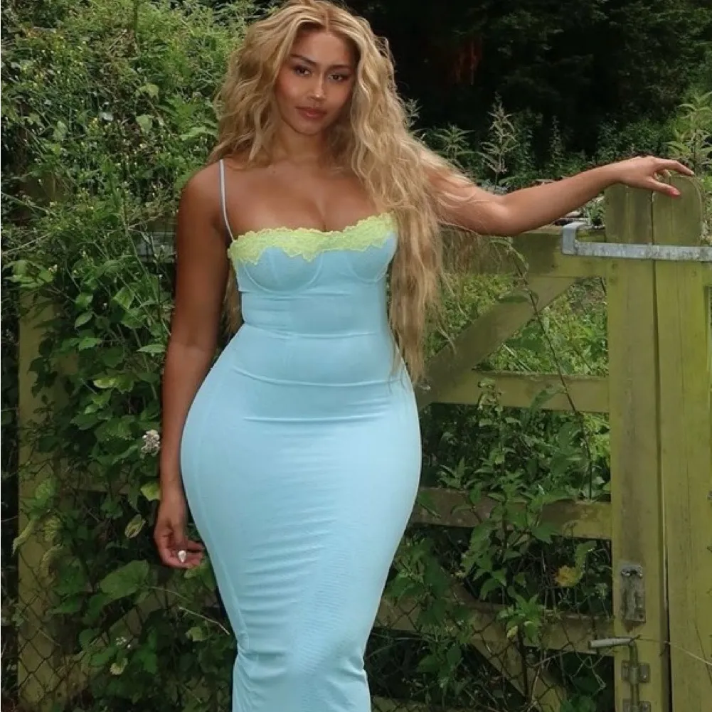 HOUSE OF CB 'Aiza' Ocean Blue Contrast Lace Maxi Dress NWOT‎ Size L - Image 4