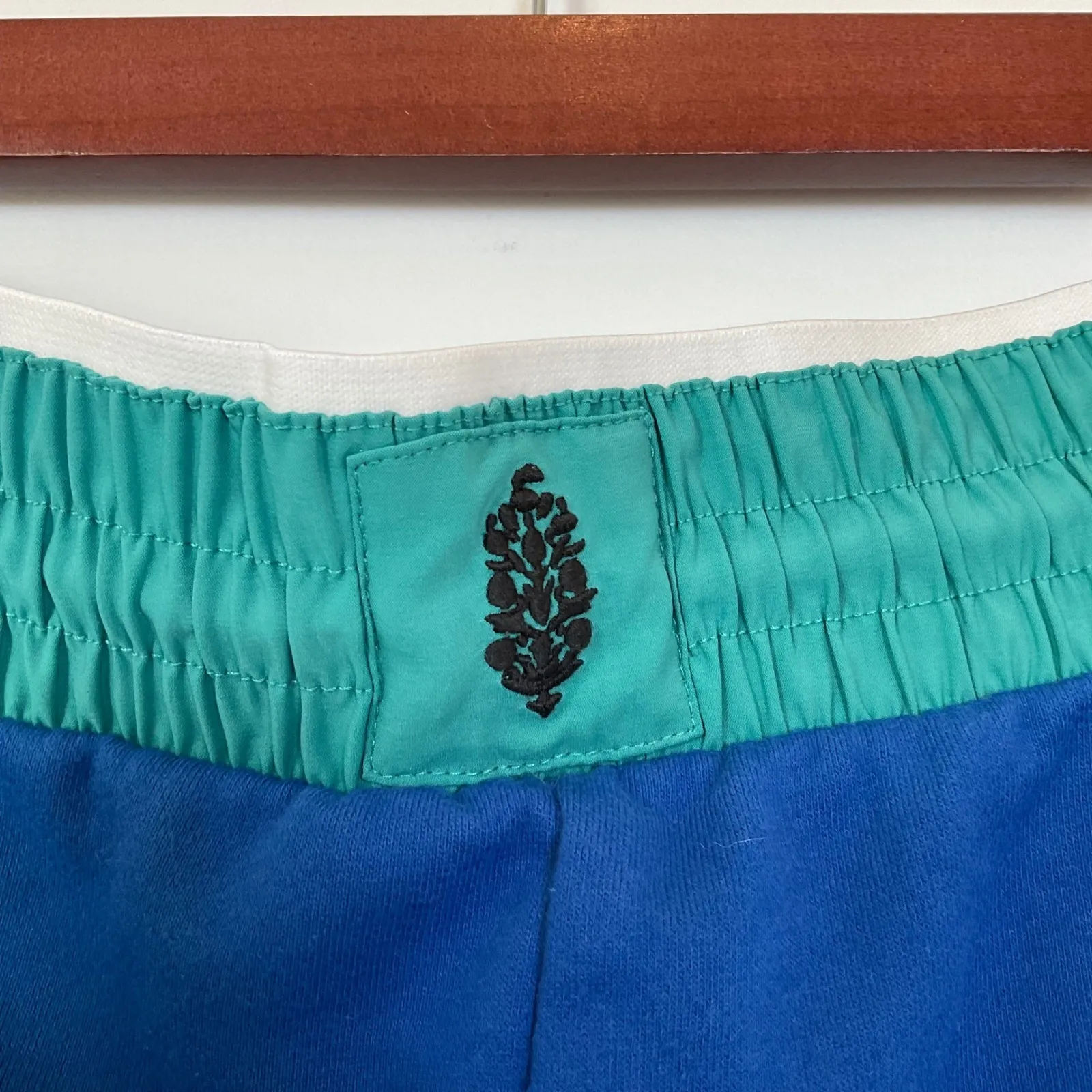 Free People Movement Blue Green Athletic Shorts Dolphin Hem Drawstring M Size 8 - Image 3