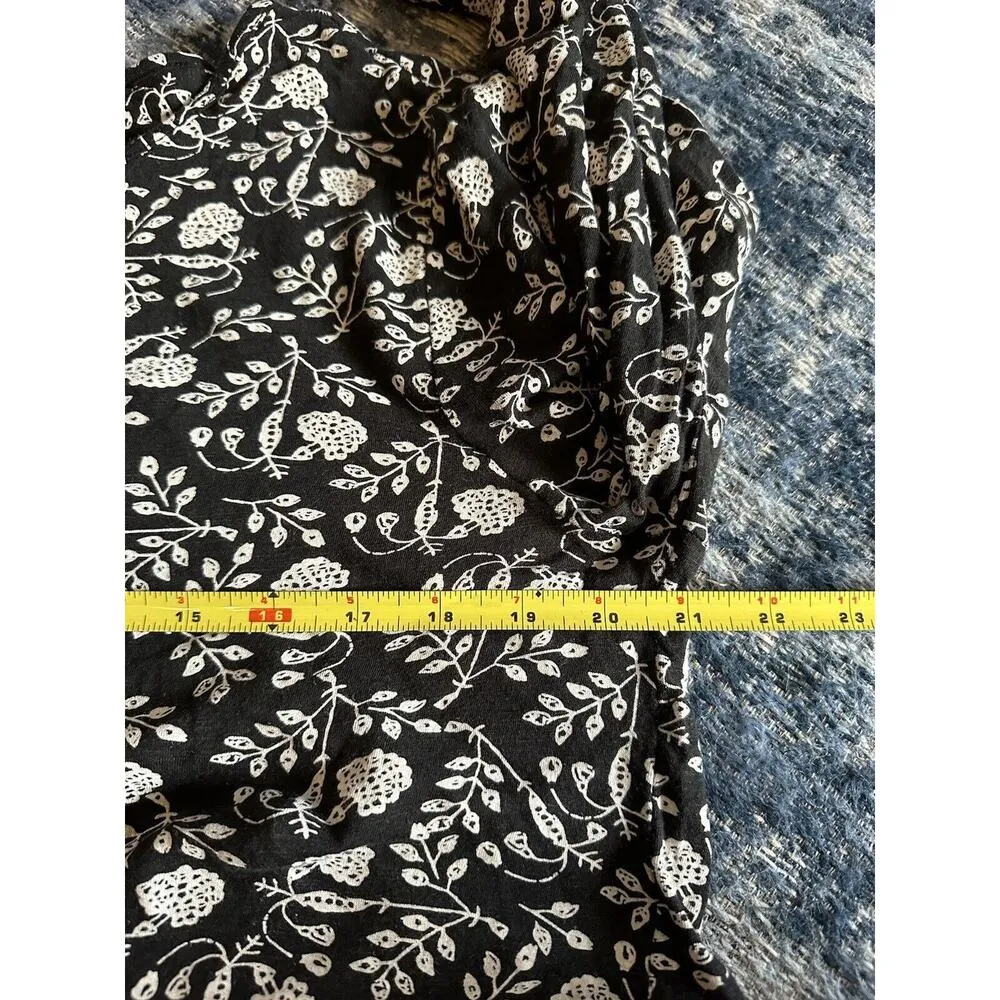 LUCKY BRAND Shirt Top Vneck Size Large Black White Floral Boho Lightweight Flowy - Image 4