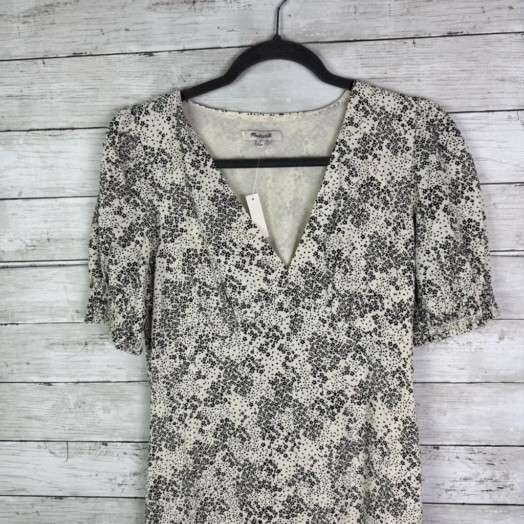 Madewell Puff-Sleeve V-Neck Midi Dress in Floral Size 4 - Image 5