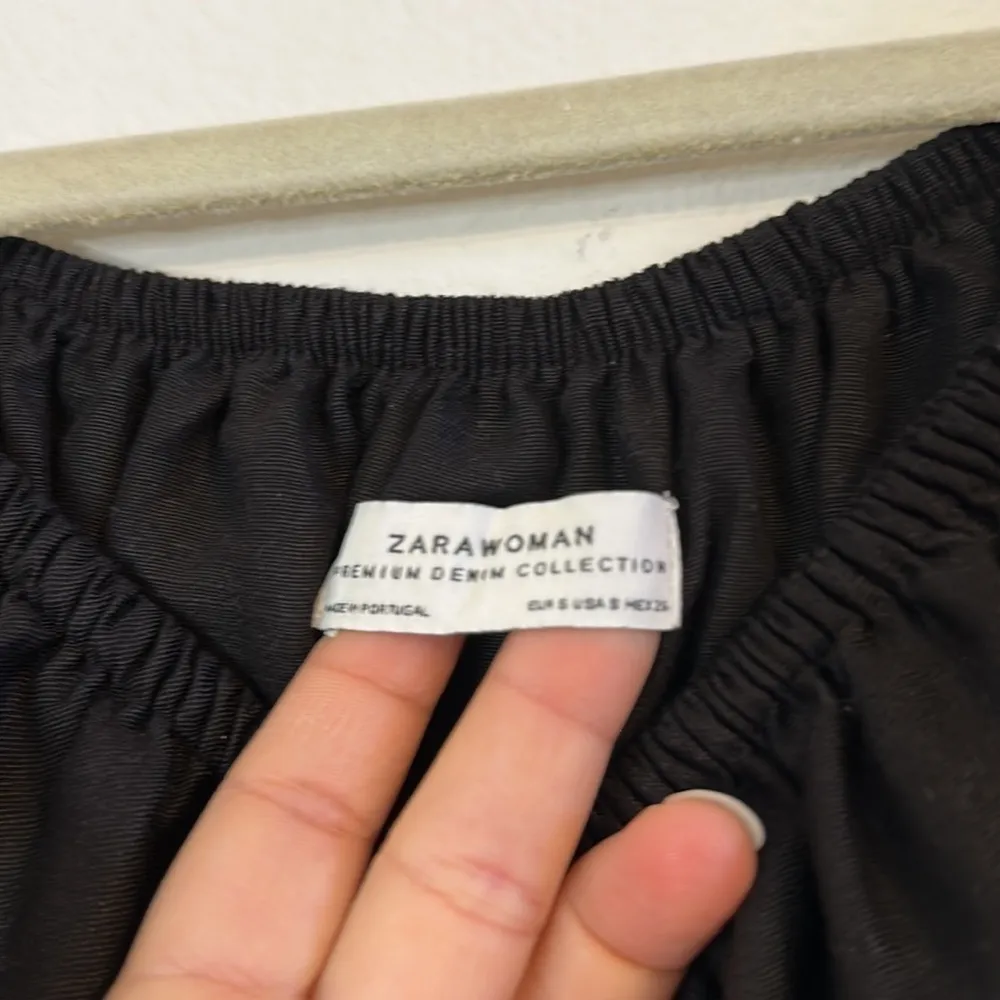 Zara Woman Premium Denim Collection Off The Shoulder Top size S - Image 3