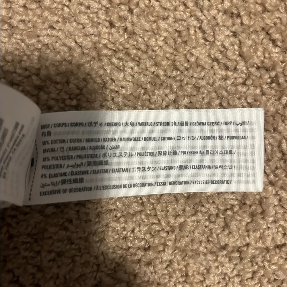 Abercrombie and Fitch White Ruffle Shirt size XS - Image 7