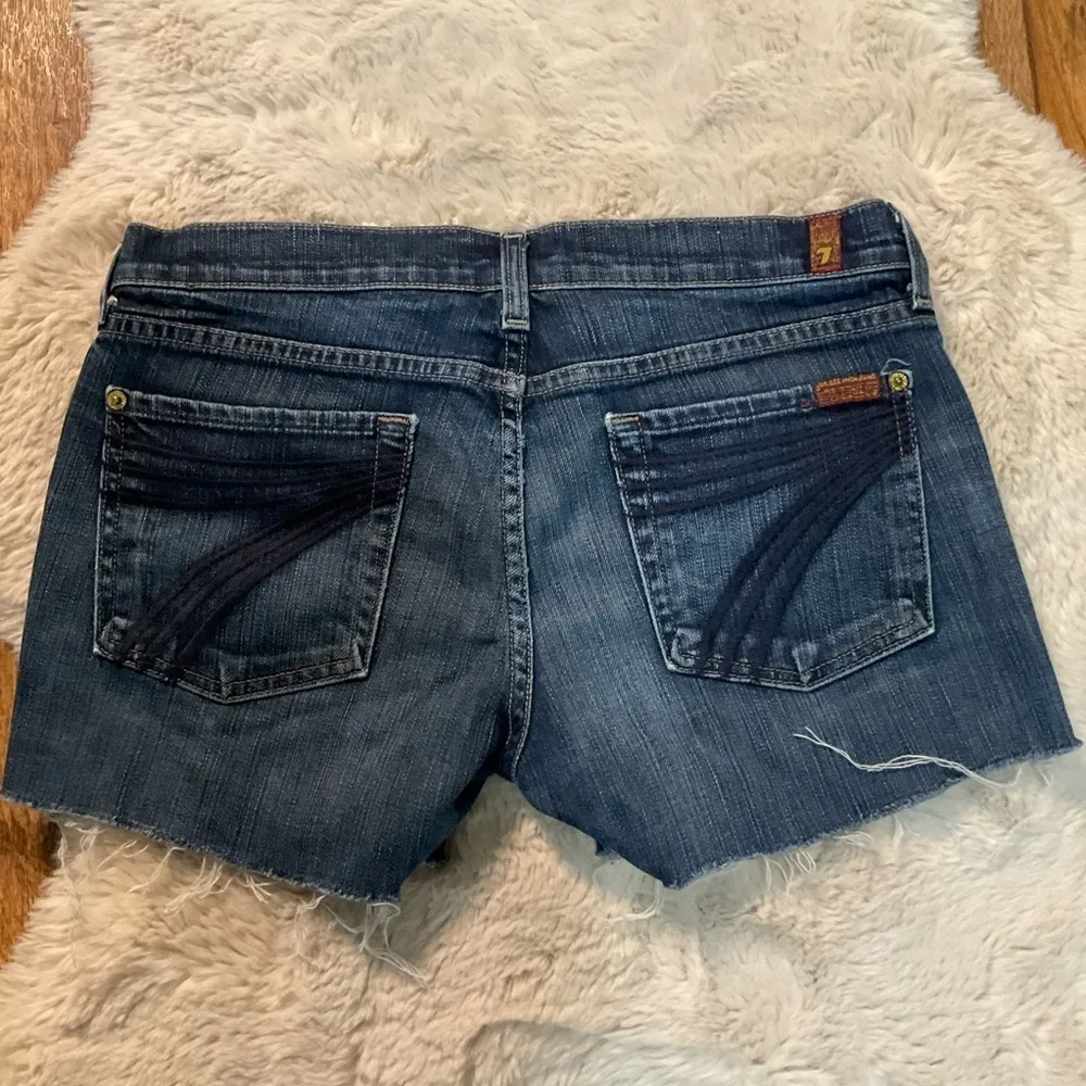 7 For All Mankind Dojo Denim Shorts Size 29 Womens Dark Wash Raw Hem - Image 9