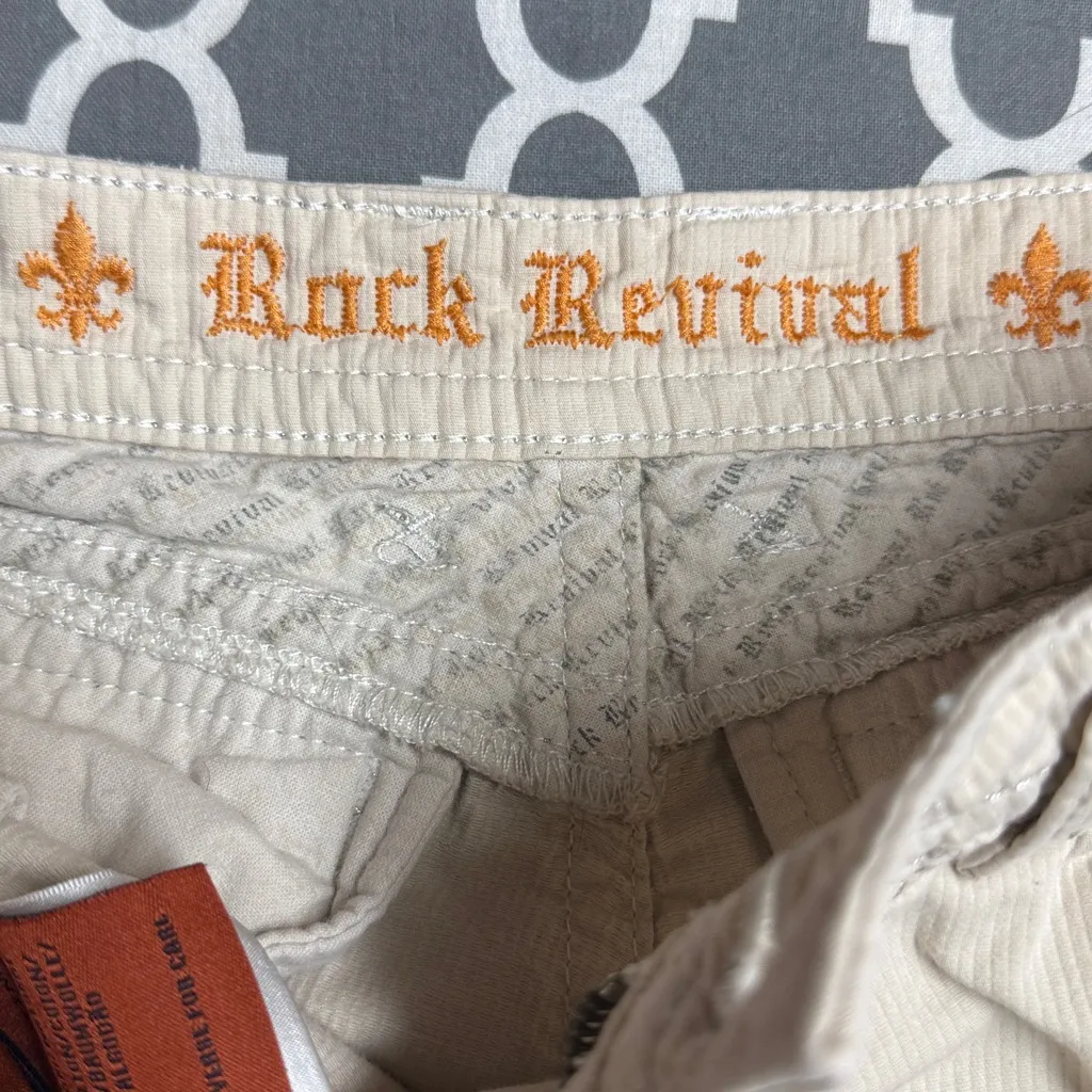 Rock Revival Capris - Image 9