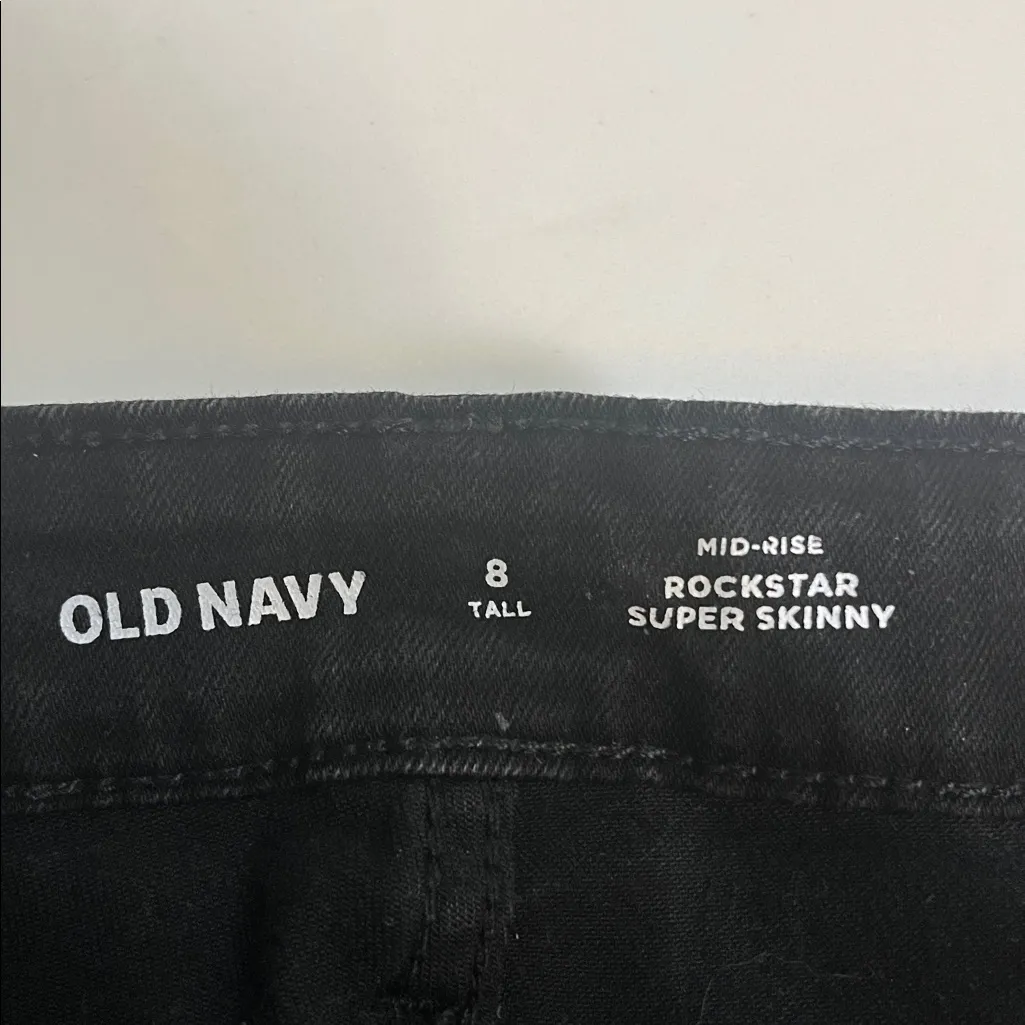 Old Navy Rockstar midrise skinny black jeans - Image 3