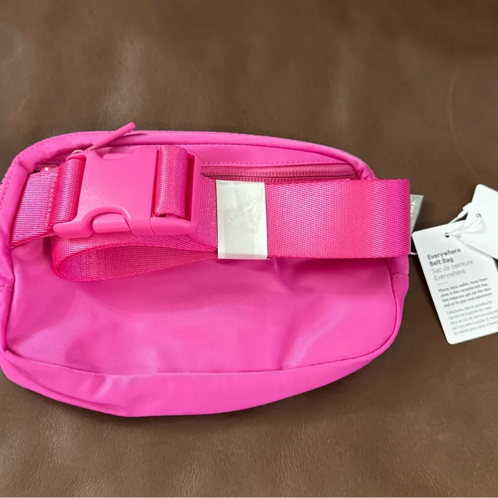 Lululemon Everywhere Belt Bag 1L! - Image 3
