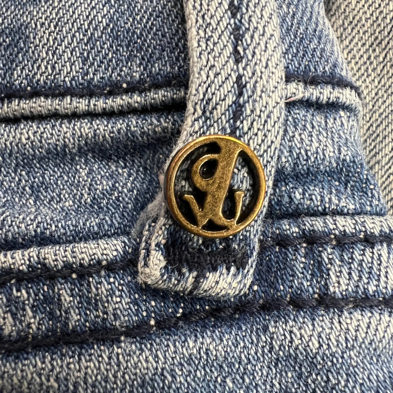 Driftwood Jackie Crop Embroidered Floral Cuffed Jeans Medium Wash Size 26 - Image 9