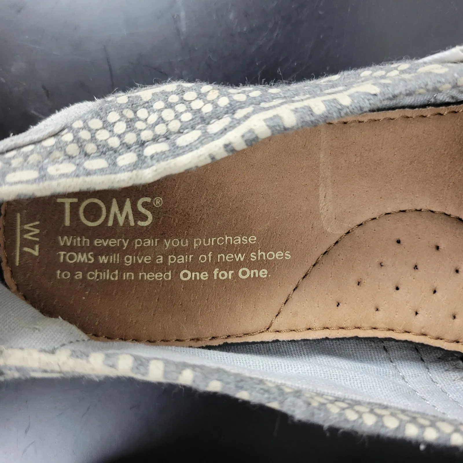 Toms Classic Womens Shoes Size 7 Light Gray Printed Wool Canvas Slip‎ On Flats - Image 8
