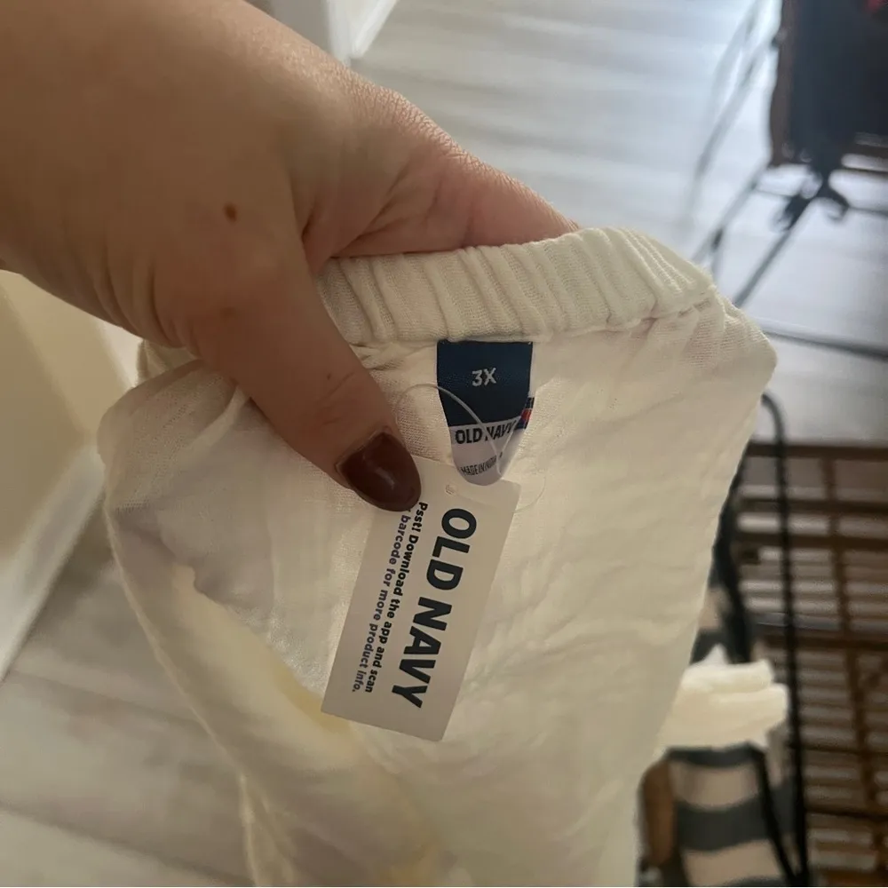 Old Navy White Wrap Skirt - Image 2