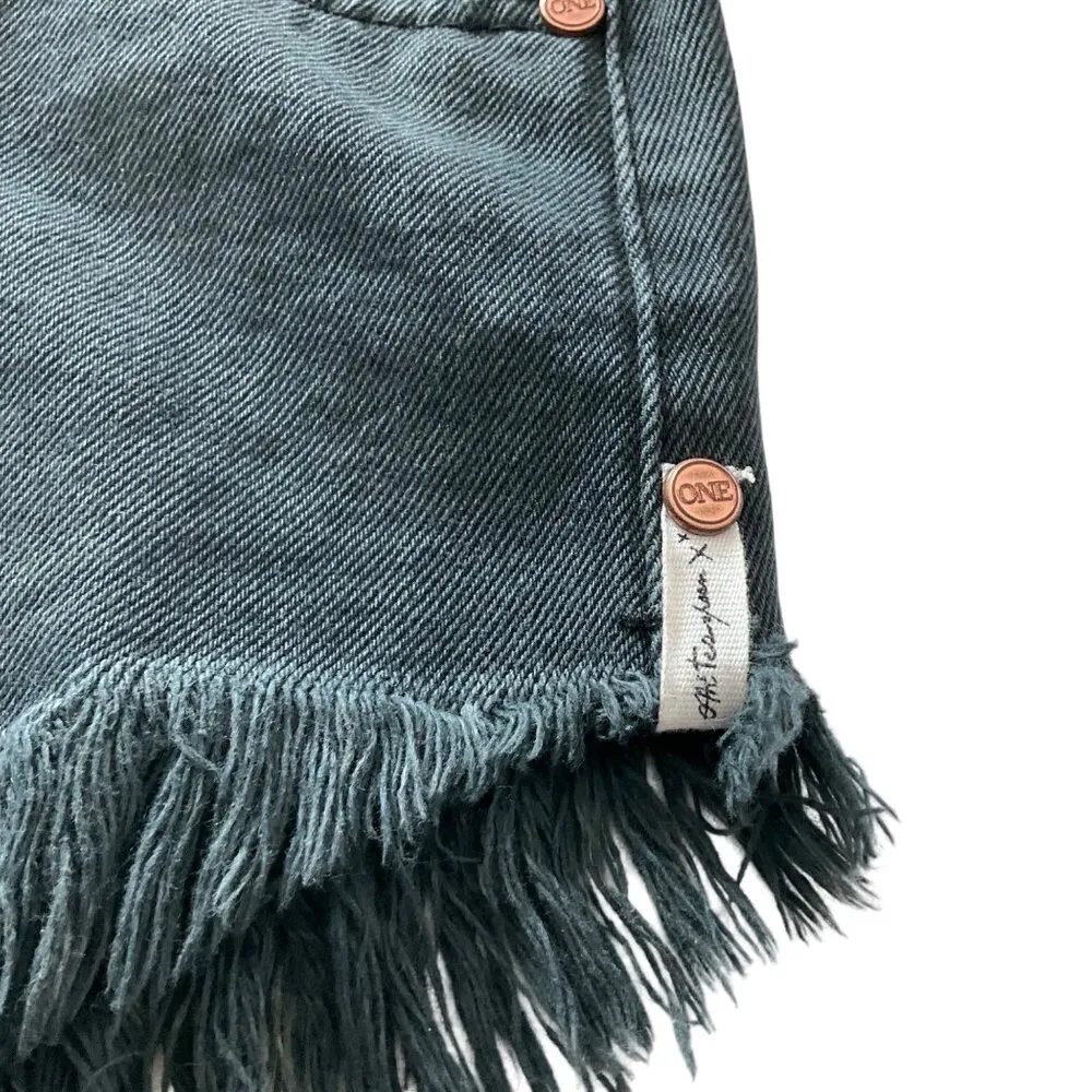 One Teaspoon 4040 Skirt With Low Waist & Raw Hem Size 27 black Denim button fly - Image 8