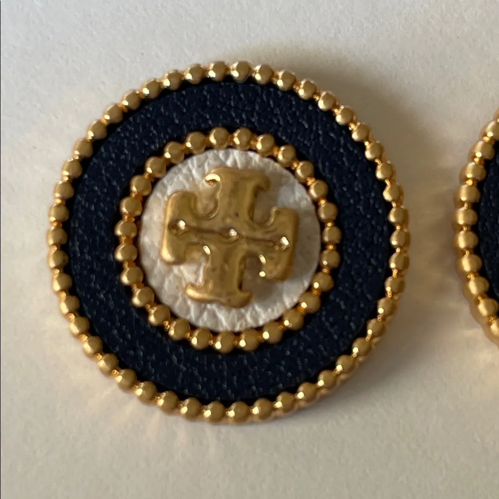 Tory Burch  Milgrain Logo Stud Earrings NEW - Image 2