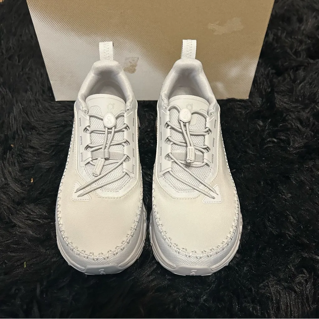 ON CLOUDAWAY gray hiking athletic training shoes sneakers women’s 9 new - Image 7