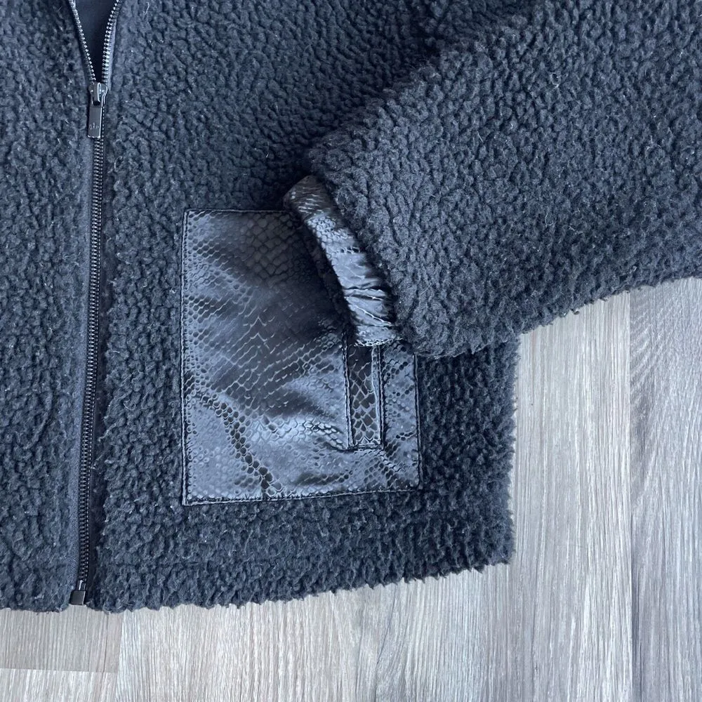 Juicy Couture Jacket Women's Medium Sherpa Full Zip Snakeskin Trim Bomber‎ Biker - Image 3