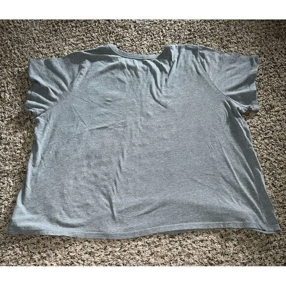 Old Navy Gray Tee with‎ flag heart size 2x - Image 4