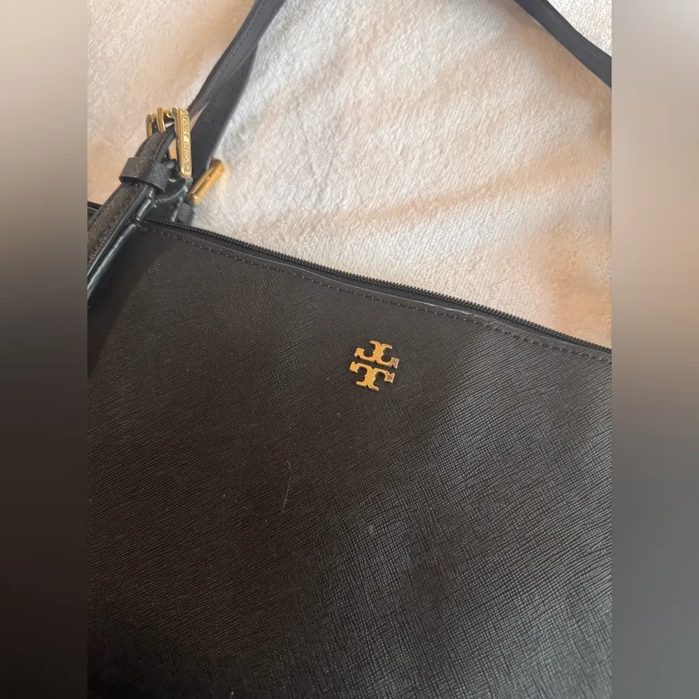 Emerson Saffino black leather buckle tote - Image 3