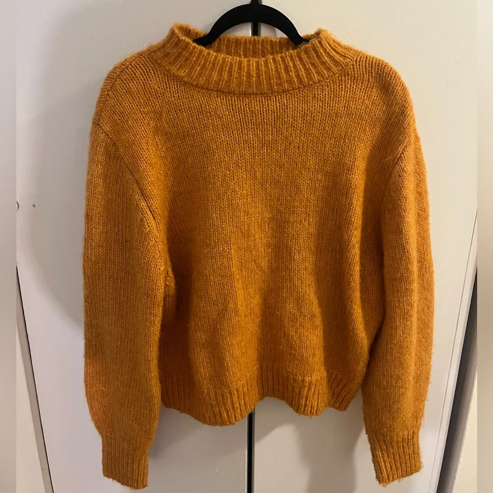 Topshop Tall knitted crew neck sweater in orange - Image 5