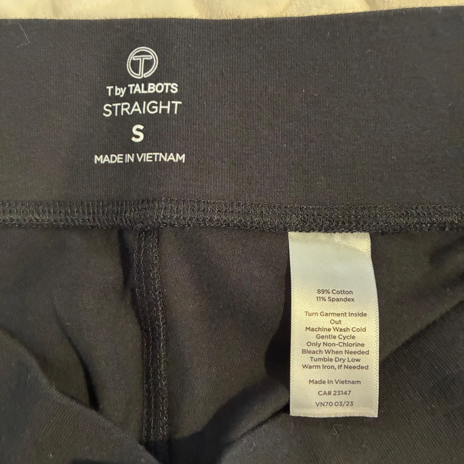 T by Talbots Women Black Pant Small Soft Knit Straight Athleisure Career Stretch - Image 3