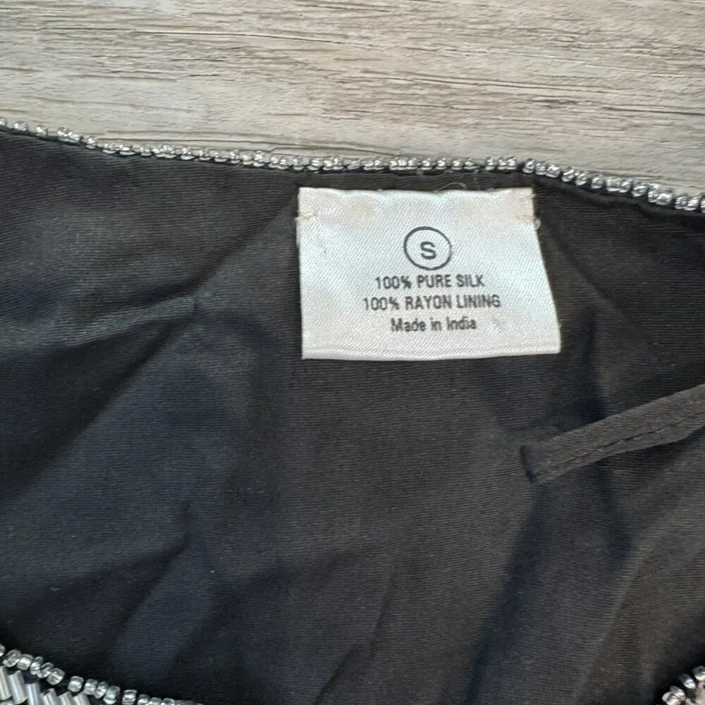 Black 100% silk beaded formal jacket silver beading lined size small K11 - Image 2