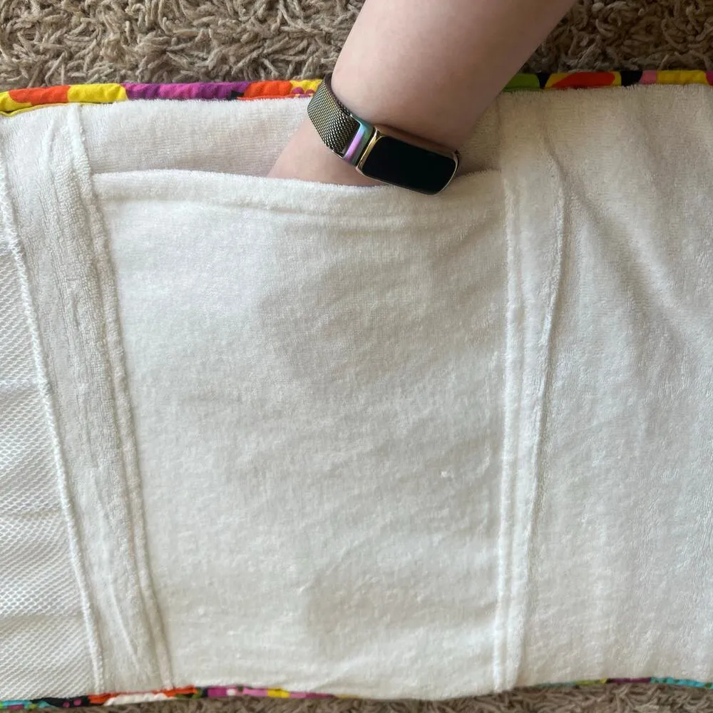 Vera Bradley Floral Pattern Roll Up Makeup / Toiletry Bag - Image 7