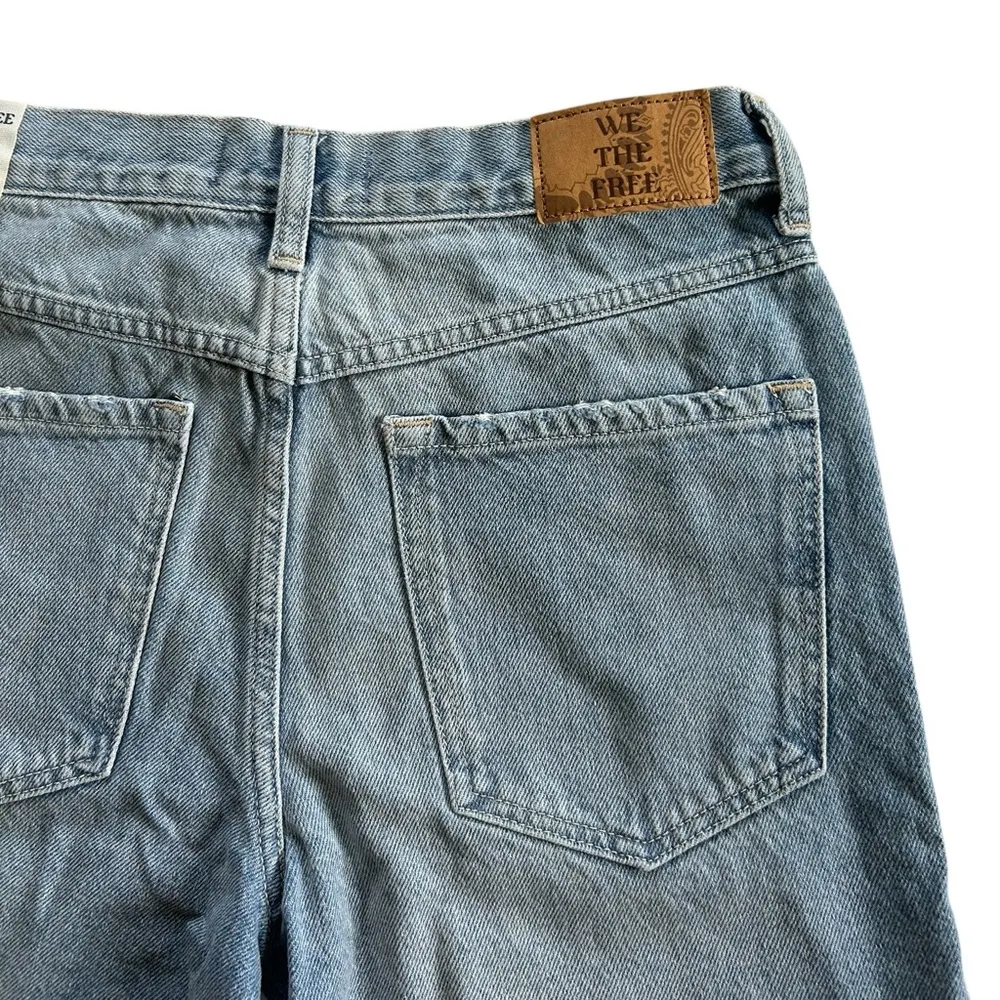 Free People Ghost Town Long Short Raw Hem Mid/High-rise Denim Size 27 NWT - Image 10