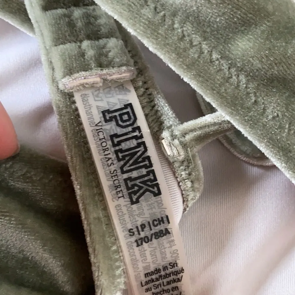 PINK Victoria’s Secret Velvet Logo Bikini Top Size Small - Image 8