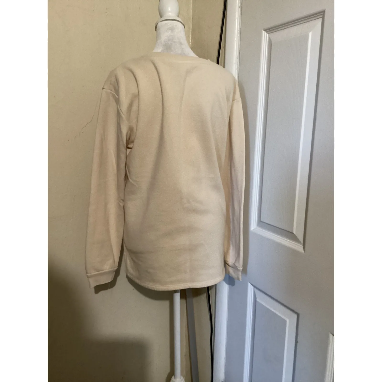 Disney Winnie the Pooh Cream Crewneck Sweatshirt Graphic Print Pullover Top M - Image 3