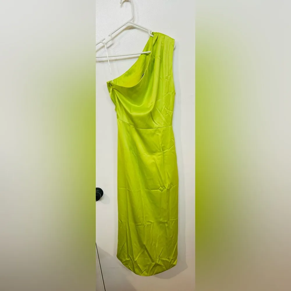 ELLIATT Cassini Midi Dress One Shoulder Ruche in Chartreuse Green Yellow Size M - Image 7