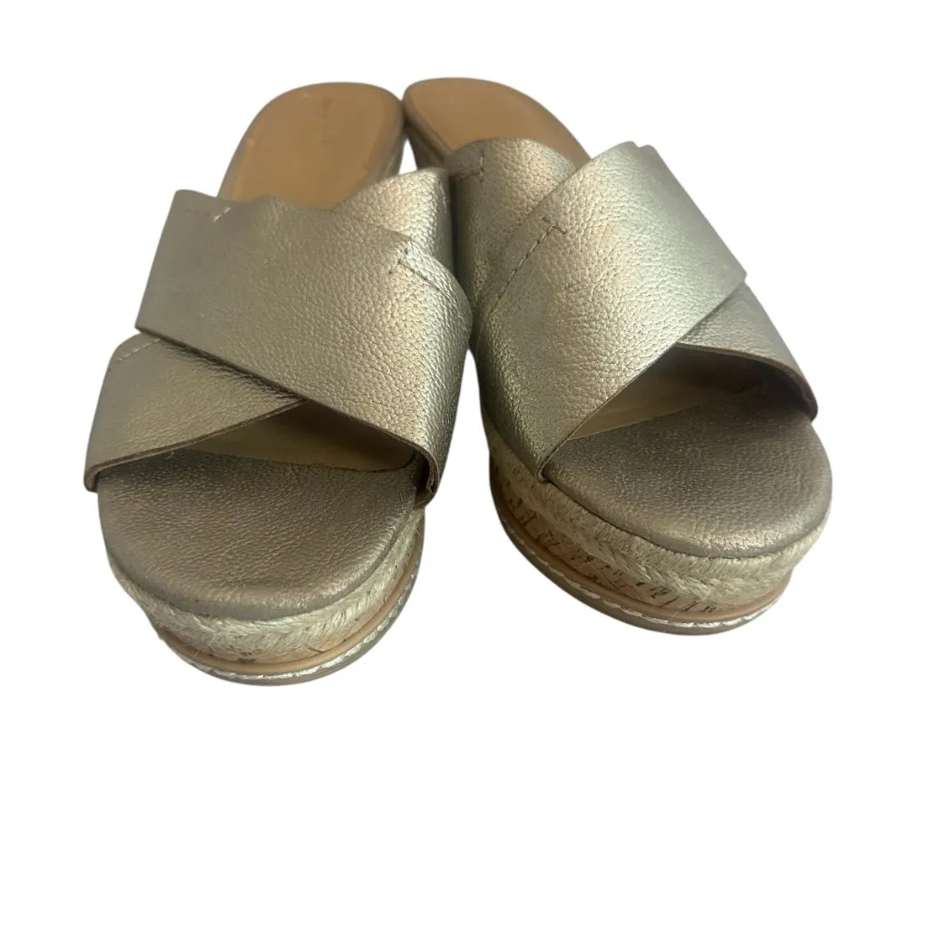 Franco Sarto Gold Slip-On Slide Wedge Sandals Metallic Comfort Size 9.5 Women's - Image 4