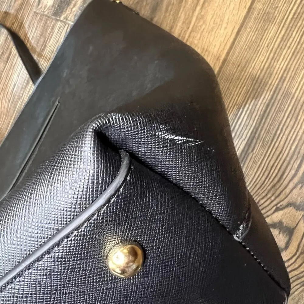 American Bee Shoulder Bag Black - Image 6