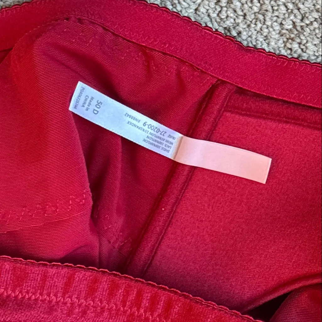 Comfort Choice Red Bra SIZE 50D - Image 4