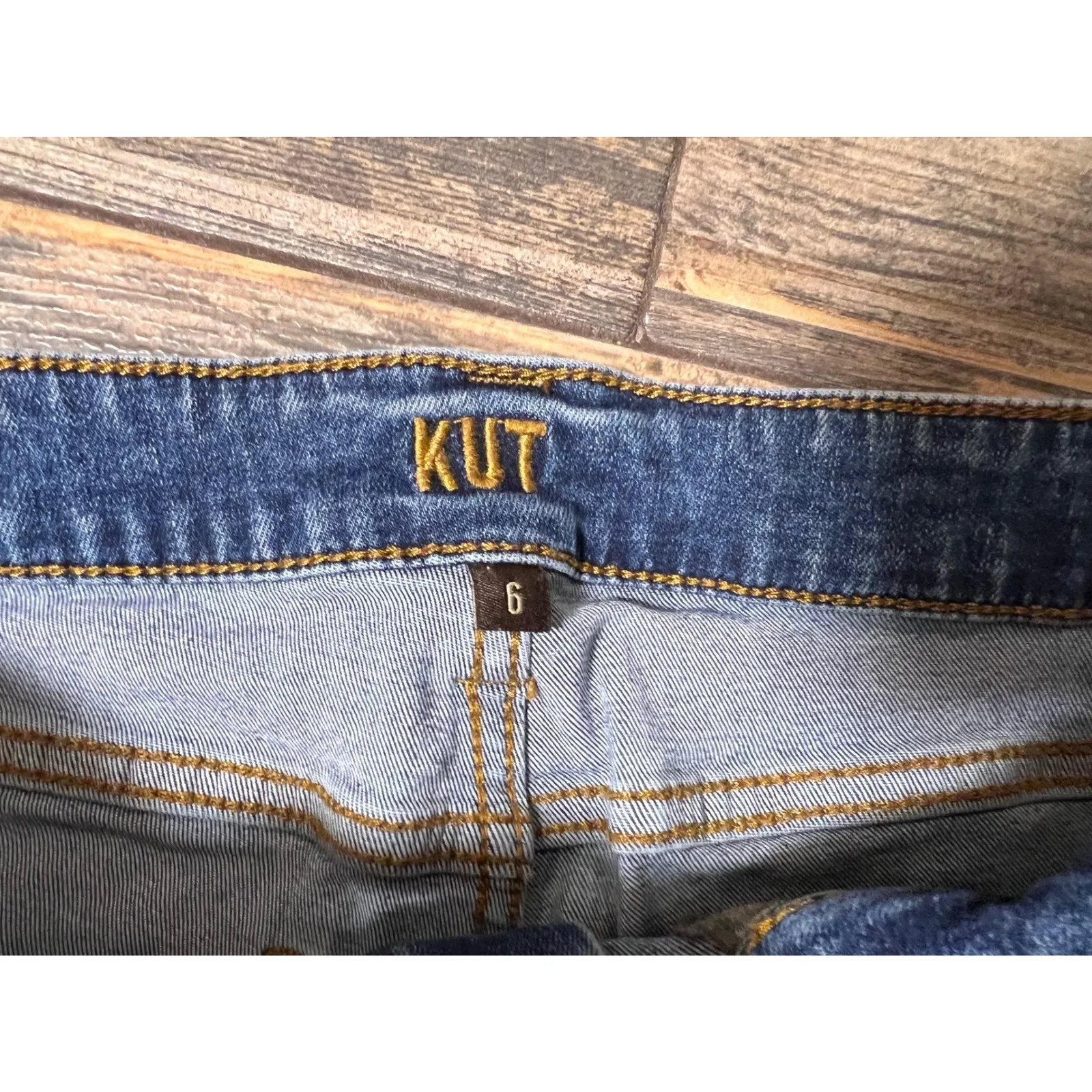 Kut From The Kloth Crop Skinny Boyfriend Jeans Blue Wash Size 6 (28x24.5) - Image 4