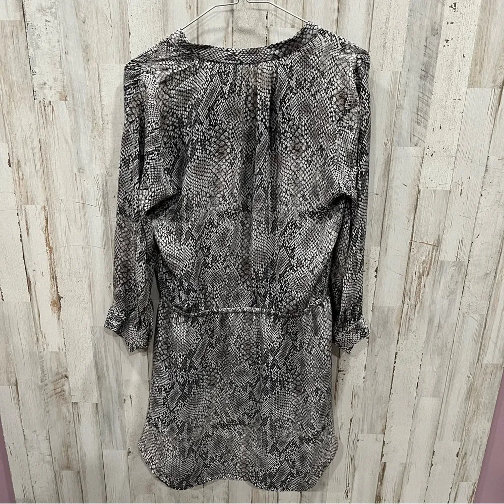 Aritzia Babaton 100% Silk Bennett Snake Skin Shirt Dress Womens Size Small - Image 5