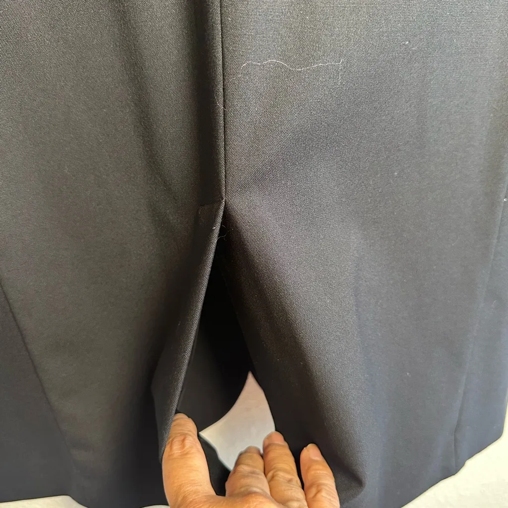 Mango Elegant Black Blazer - Image 4