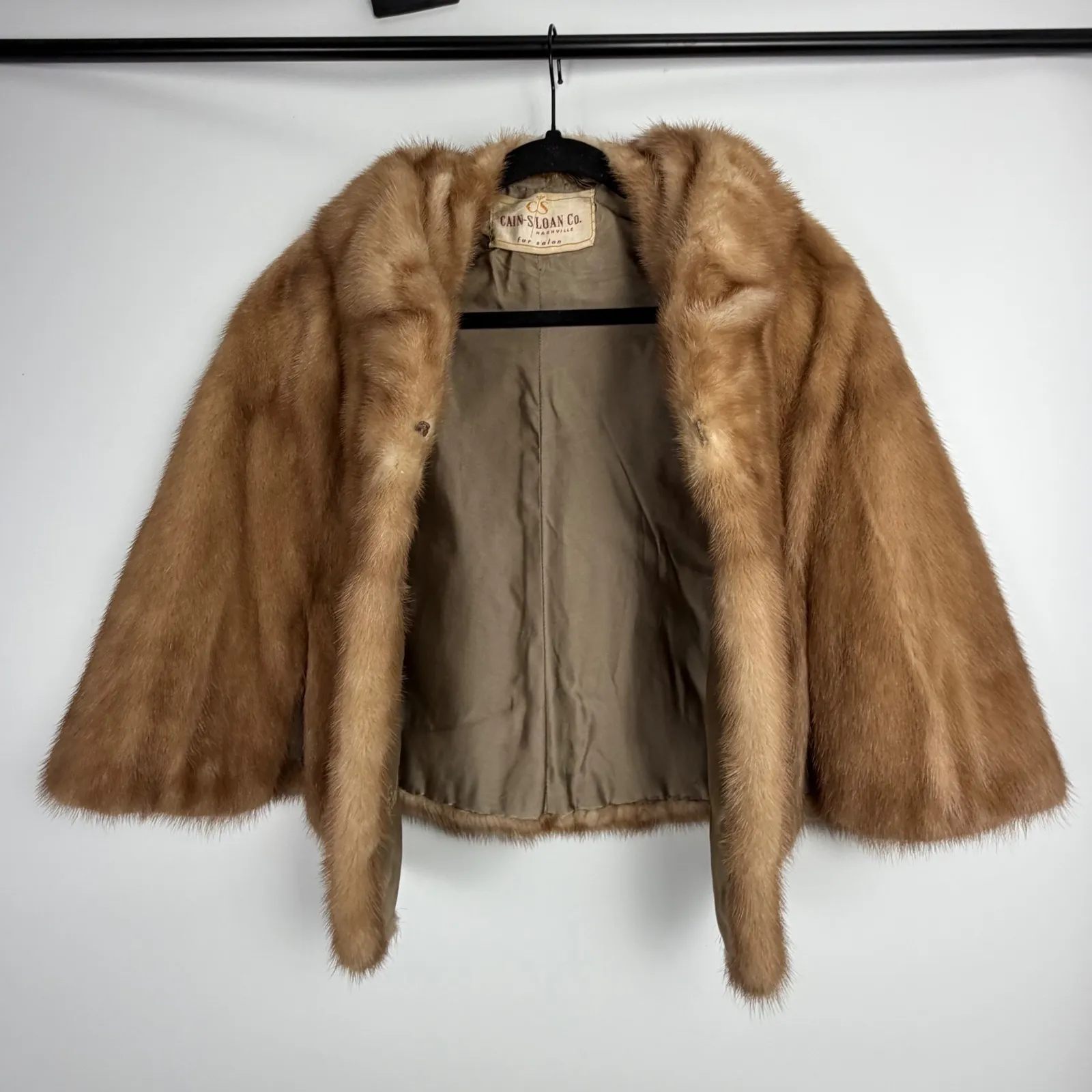 Vintage Cain Sloan Nashville Custom Mink Mobwife Old Hollywood Glamour Caplet Tan Size undefined - Image 7